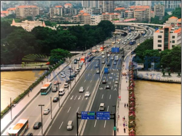 图1 广州市人民桥“可变车道”