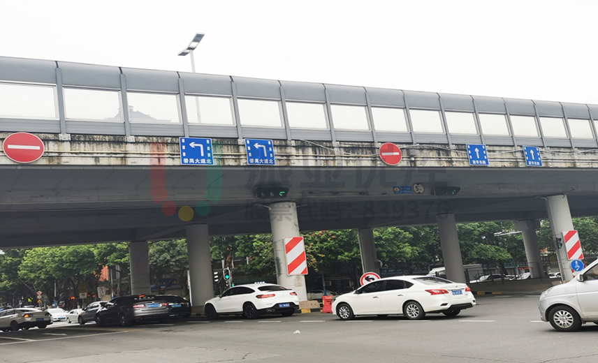 图11 番禺-富华交叉口东进口增设标志图