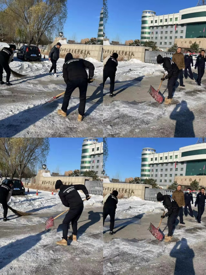 图6 张家口项目成员进行除雪工作